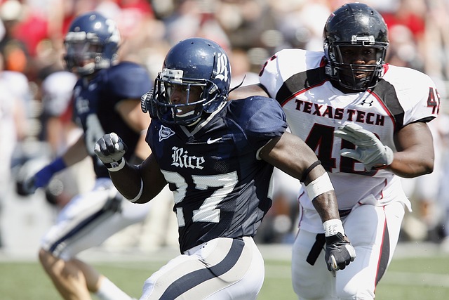 力於阿賈克 力於阿賈克